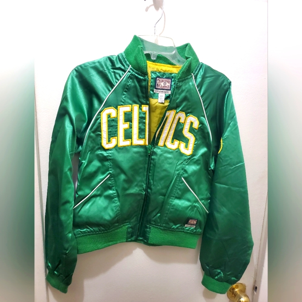 🆕 HARDWOOD CLASSICS - CELTICS BASKETBALL JKT